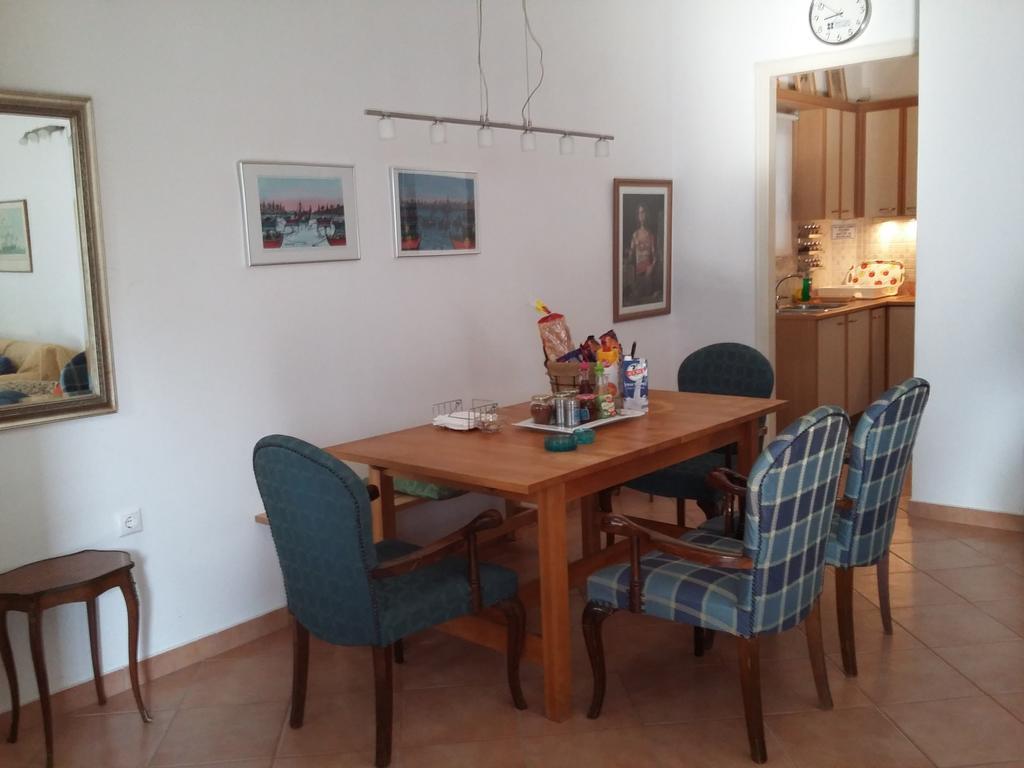 Elea Guesthouse Galaxídhion Exteriör bild